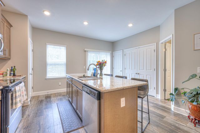 1023 Avery Park Dr, Smyrna, TN 37167