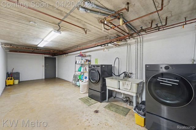 15048 Fairfield Street, Livonia, MI 48154