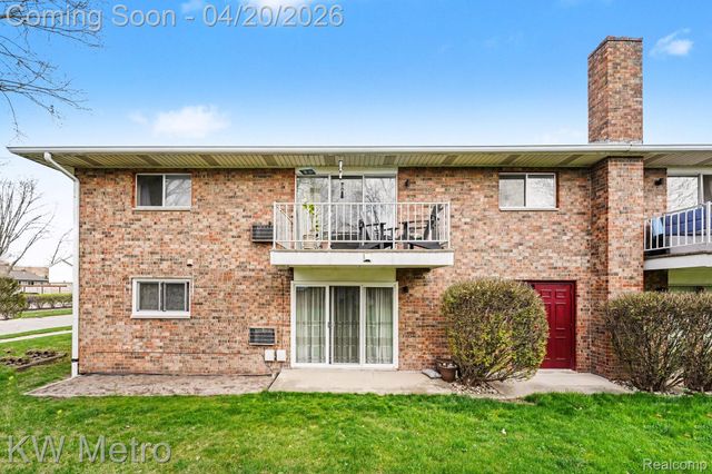 15048 Fairfield Street, Livonia, MI 48154