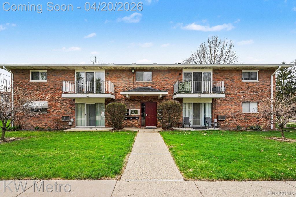 15048 Fairfield Street, Livonia, MI 48154