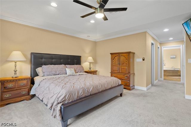 1023 SE 15th ST, Cape Coral, FL 33990