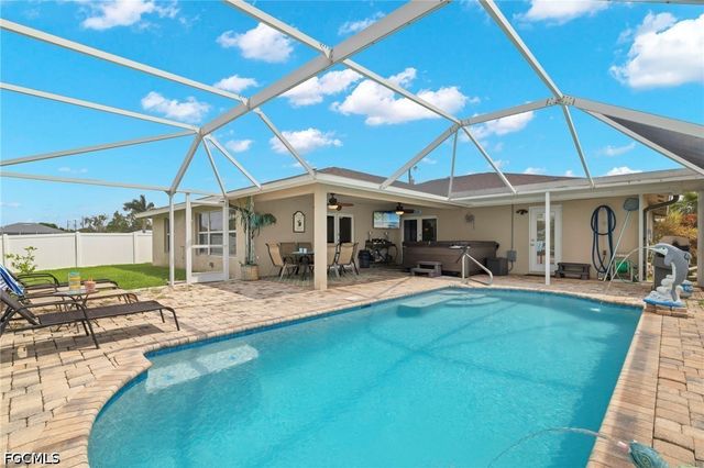 1023 SE 15th ST, Cape Coral, FL 33990