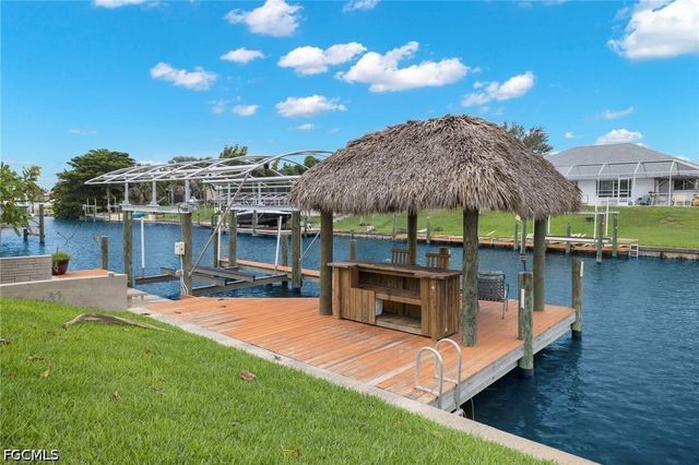 1023 SE 15th ST, Cape Coral, FL 33990