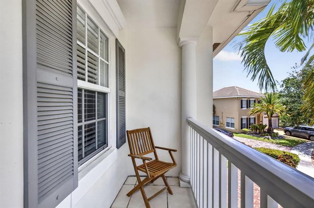 2021 SW 14th Terrace, Fort Lauderdale, FL 33315