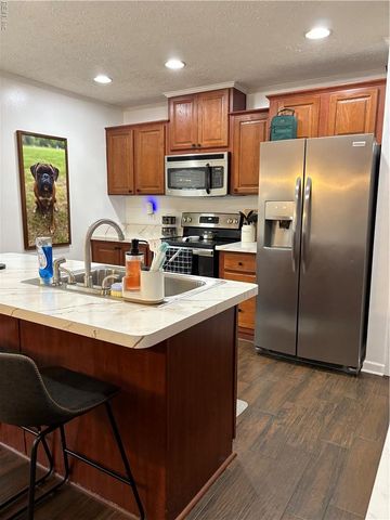 4 Prince George LN, Newport News, VA 23608