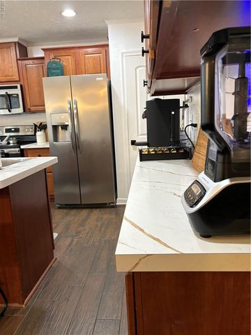 4 Prince George LN, Newport News, VA 23608