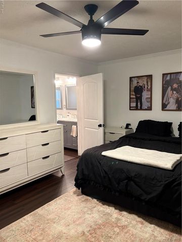 4 Prince George LN, Newport News, VA 23608