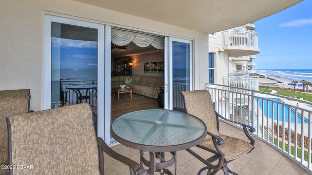 2403 S Atlantic Ave Apt 302, Daytona Beach Shores, FL 32118