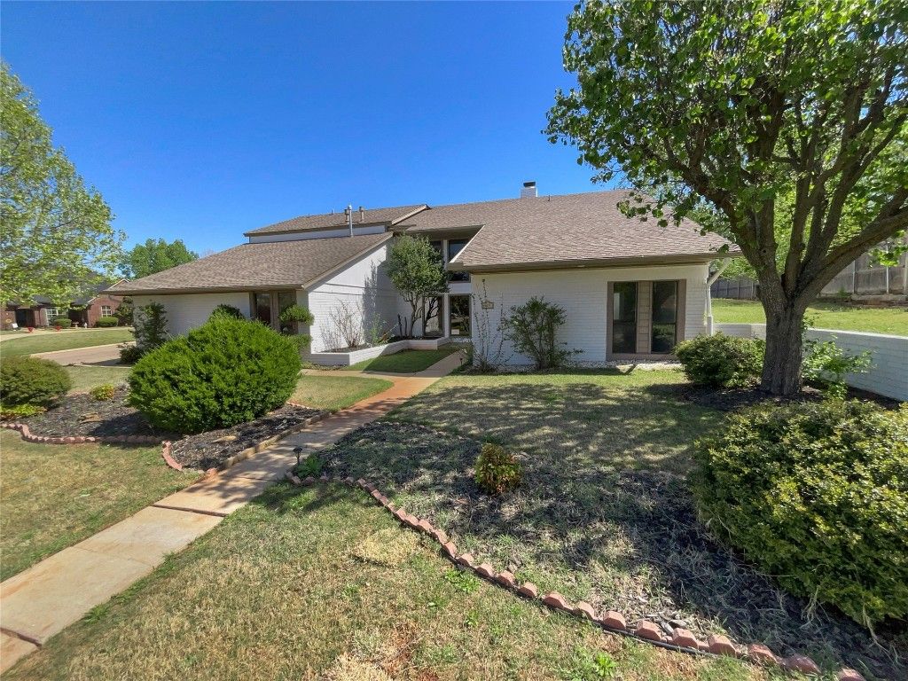 829 Glenridge Drive, Edmond, OK 73013