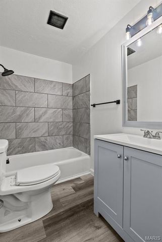 1910 Leondale Avenue, St Louis, MO 63114