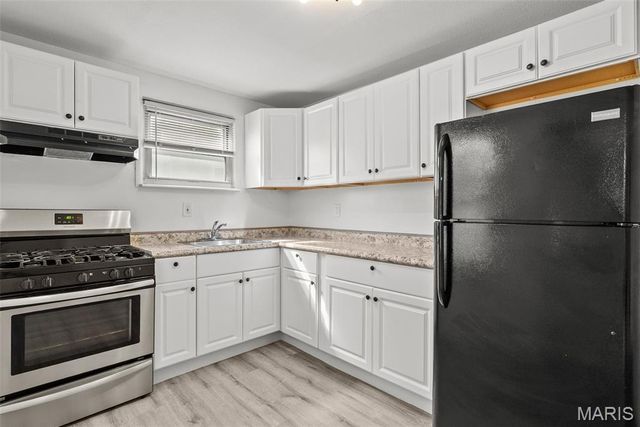 1910 Leondale Avenue, St Louis, MO 63114