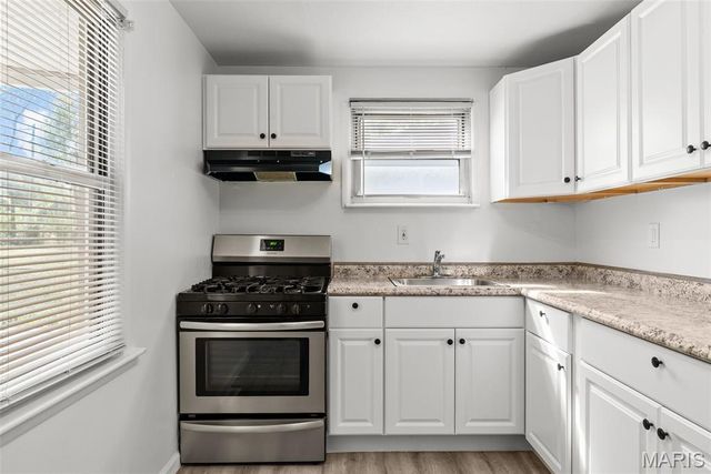 1910 Leondale Avenue, St Louis, MO 63114