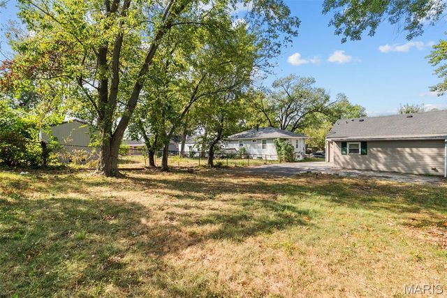 1910 Leondale Avenue, St Louis, MO 63114