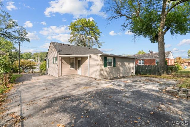 1910 Leondale Avenue, St Louis, MO 63114