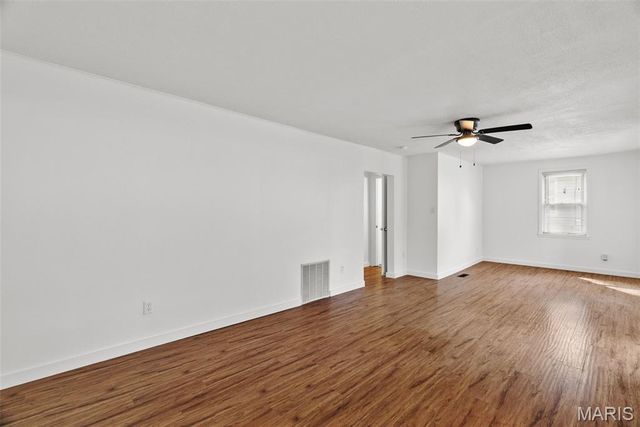 1910 Leondale Avenue, St Louis, MO 63114