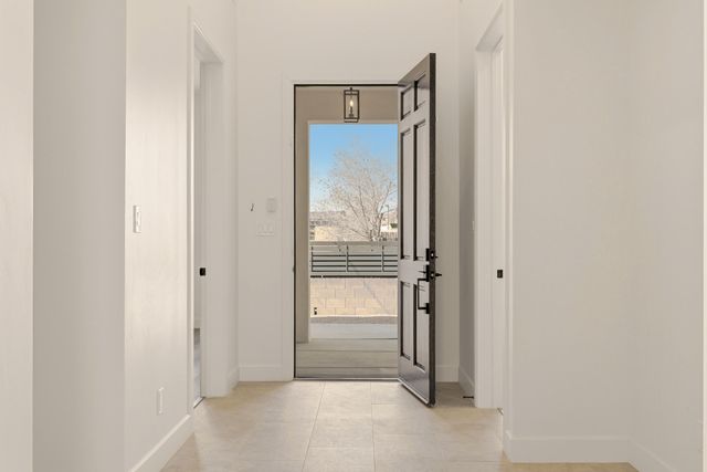 1008 22nd Street NW, Albuquerque, NM 87104