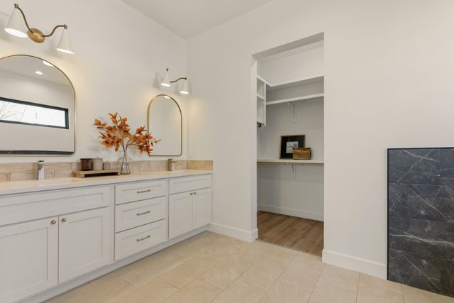 1008 22nd Street NW, Albuquerque, NM 87104