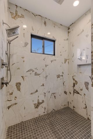 1008 22nd Street NW, Albuquerque, NM 87104