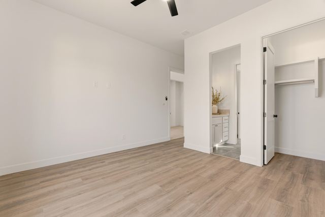 1008 22nd Street NW, Albuquerque, NM 87104