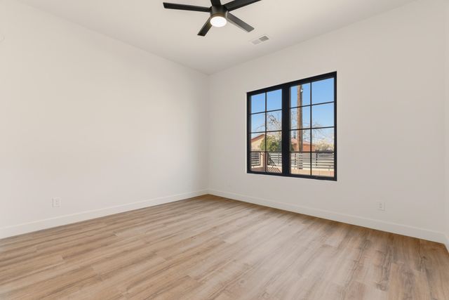 1008 22nd Street NW, Albuquerque, NM 87104