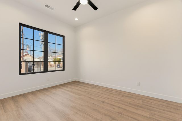 1008 22nd Street NW, Albuquerque, NM 87104