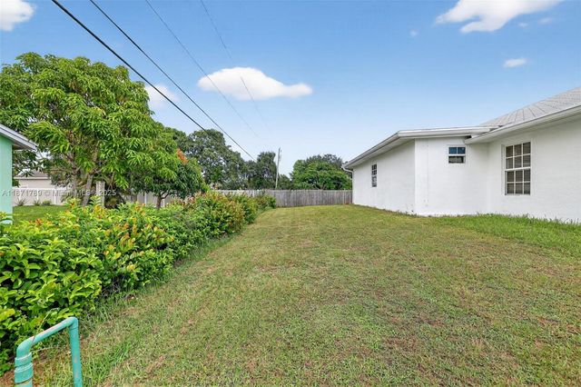 1019 SW California Blvd, Port St. Lucie, FL 34953