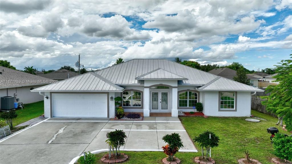 1019 SW California Blvd, Port St. Lucie, FL 34953
