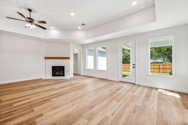 122 John Street, Aledo, TX 76008