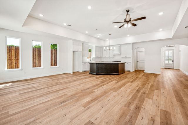 122 John Street, Aledo, TX 76008