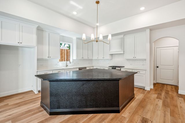 122 John Street, Aledo, TX 76008