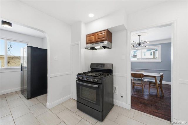 17617 Indiana Street, Detroit, MI 48221