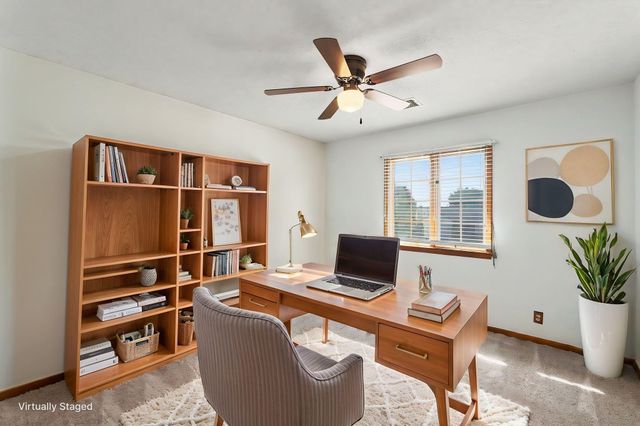 4628 N Farmstead Ct, Bel Aire, KS 67220