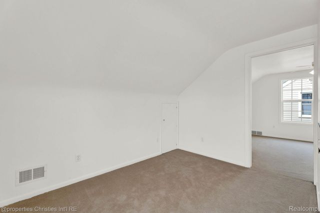 1240 W 11 MILE Road, Berkley, MI 48072