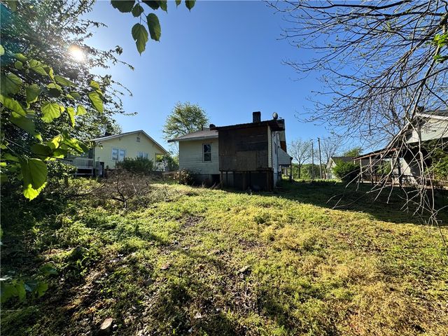 9 Humbert Street, Seneca, SC 29678