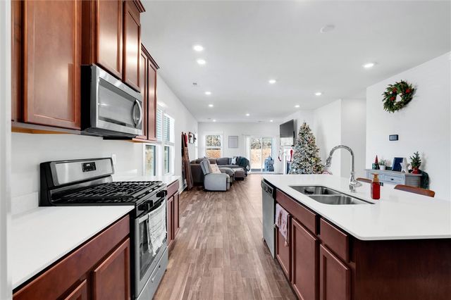 136 Walking Stick Way, Pelzer, SC 29669