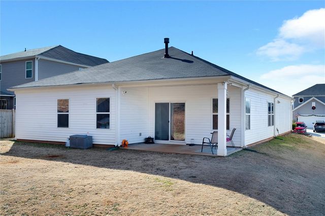 136 Walking Stick Way, Pelzer, SC 29669