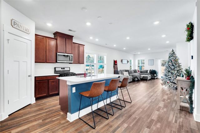 136 Walking Stick Way, Pelzer, SC 29669