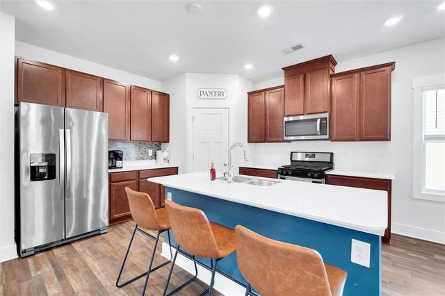 136 Walking Stick Way, Pelzer, SC 29669