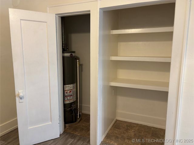 801 B Street NW, Ardmore, OK 73401