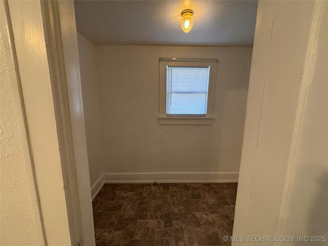 801 B Street NW, Ardmore, OK 73401