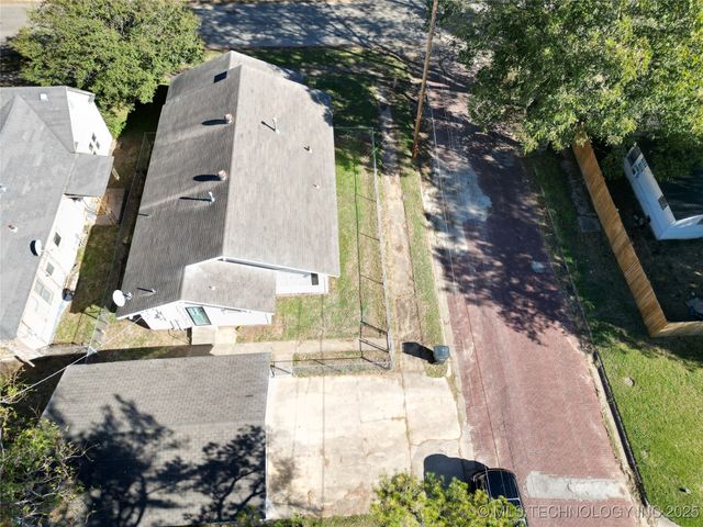 801 B Street NW, Ardmore, OK 73401