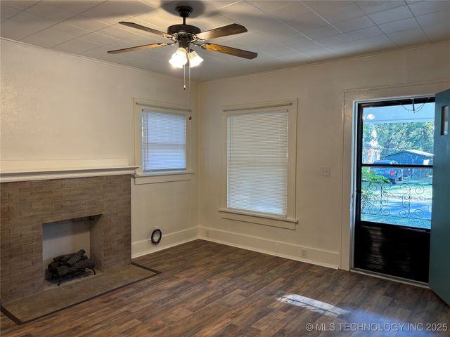 801 B Street NW, Ardmore, OK 73401