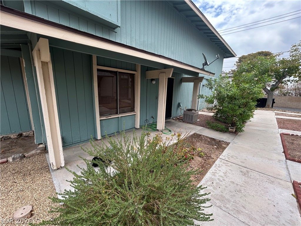 4758 Roberta Street 2, Las Vegas, NV 89119 — photo 2