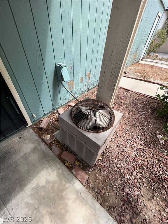 4758 Roberta Street 2, Las Vegas, NV 89119 — photo 3