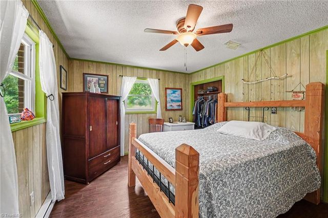 202 Arrowood Lane, Jamestown, NC 27282