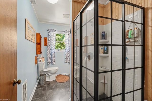 202 Arrowood Lane, Jamestown, NC 27282