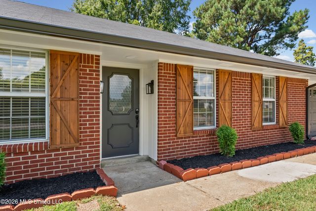6405 Chickasaw Drive, Olive Branch, MS 38654