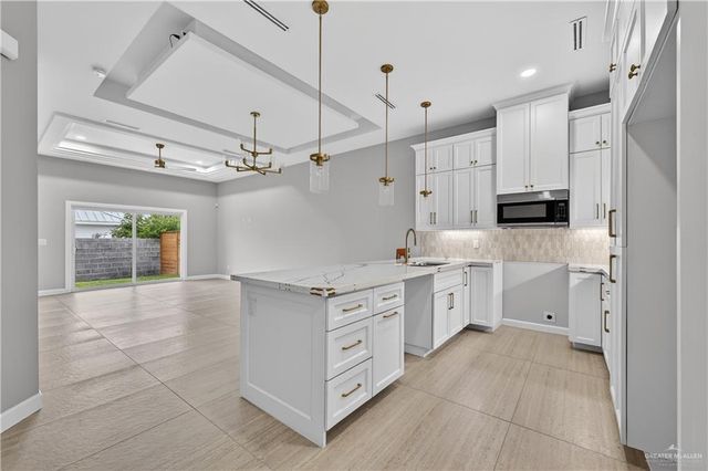 615 25th Street, Mission, TX 78572