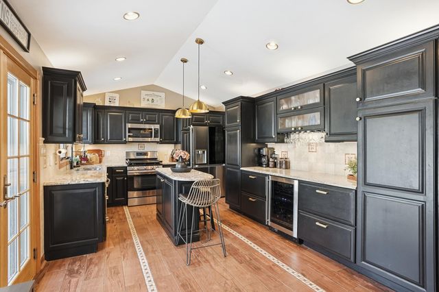 12022 W 90th Avenue, St. John, IN 46373