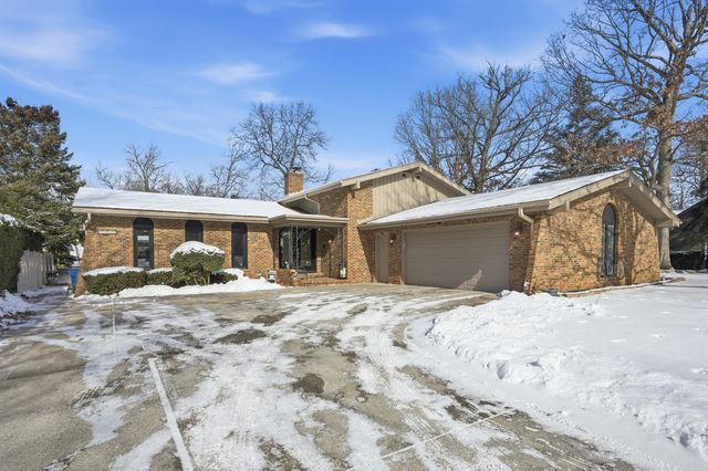 12022 W 90th Avenue, St. John, IN 46373